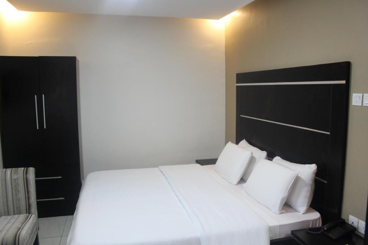 Urban Metro Inn Lagos Exteriér fotografie