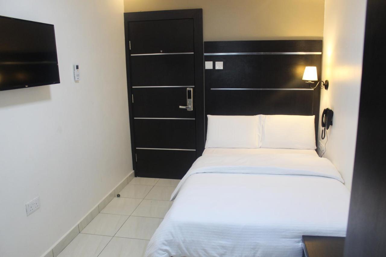 Urban Metro Inn Lagos Exteriér fotografie